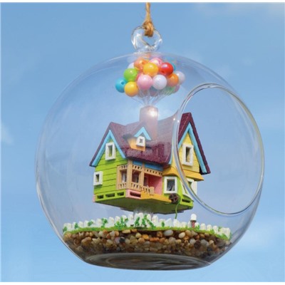 Дом в стеклянном шаре Летающий дом
