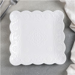 Тарелка квадратная Доляна «Сьюзен», 20×20 см, цвет белый