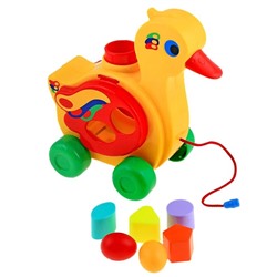 Игрушка-каталка с сортером «Уточка-несушка»