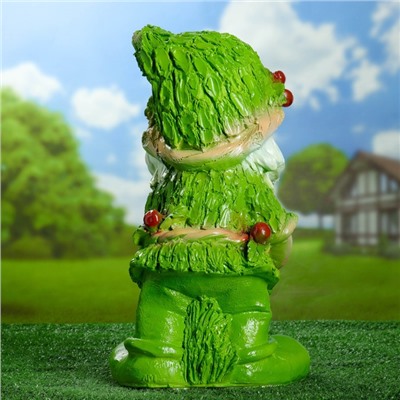 Садовая фигура "Гном с желудями" зеленый 45х26см