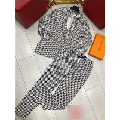Костюм женский: пиджак и брюки арт. 889983