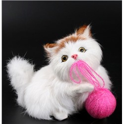 Фигурка Играющий котенок из натурального меха h1120
