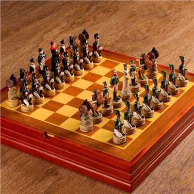 Шахматные фигуры "Отечественная война", h короля=8 см, h пешки=6 см