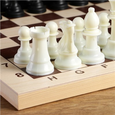 Фигуры шахматные пластиковые  (король h=11 см, пешка 5.4 см)