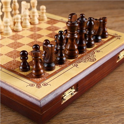 Шахматы "Золотая классика" (доска дерево 30 х 30 см, фигуры дерево, король h=8 см)
