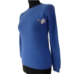 Размер единый 42-44. Стильный теплый свитер Edam из мягкого материала цвета синий кобальт.