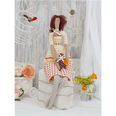Интерьерные куклы - Ш052  Набор для шитья и рукоделия Мадемуазель Сандра