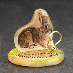 Сувенир "Кролик - богатства денег в дом несу!", с колокольчиком, на подставке, селенит