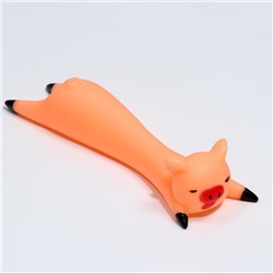 Игрушка пищащая "Свинья на отдыхе" для собак, 14,5 х 5 см, бежевая
