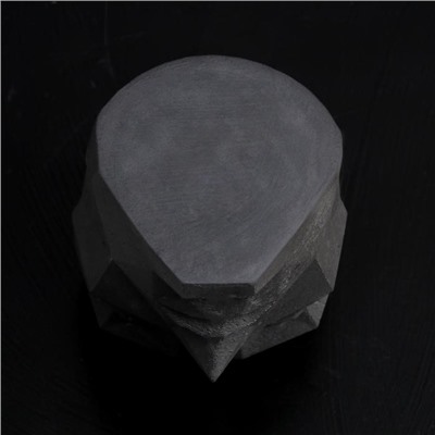 Кашпо полигональное из гипса «Голова», цвет чёрный, 11 × 13 см