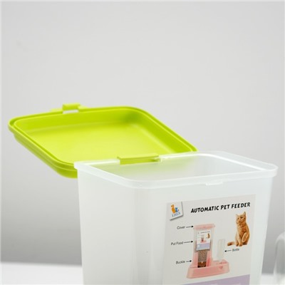 Комплекс: контейнер для корма (1,5 кг), съемная миска и поилка, зеленый