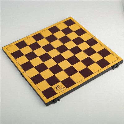 Доска шахматная пластиковая 30х30 см  высота 1,5 см