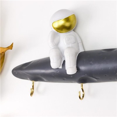 Крючки декоративные полистоун "Астронавт на астероиде" 12х4х30 см