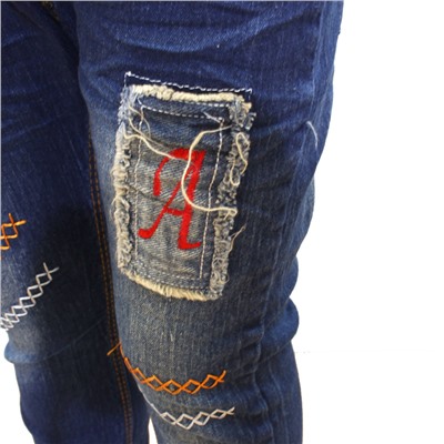 Рост 74-80 см. Модные джинсы-унисекс Fluido темно-синего цвета с яркой вышивкой и аппликациями.