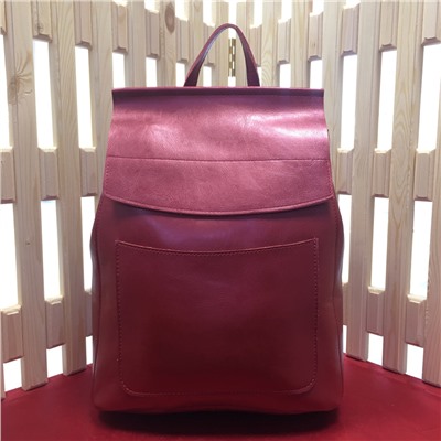 Стильная сумка-рюкзак Drummer формата А4 из прочной качественной натуральной кожи винного цвета.