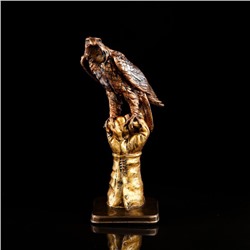 Статуэтка "Орёл на перчатке", гипс, 37 см, микс