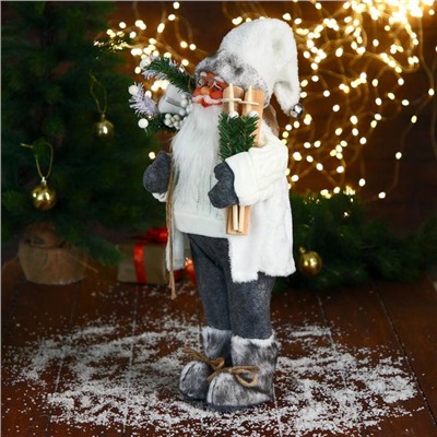 Дед Мороз "В белом свитере, с лыжами" 17х45 см