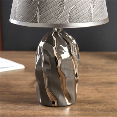 Лампа настольная керамика "Течение" серая с серебром Е14 40Вт 33х20х20 см