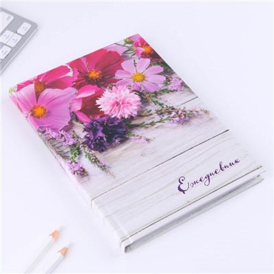Ежедневник в твердой обложке «Цветы» А5, 80 листов