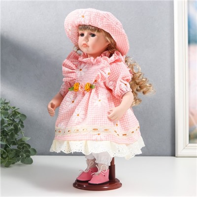 Кукла коллекционная керамика "Маша в розовом платье в клетку с ромашками, в шляпке" 30 см