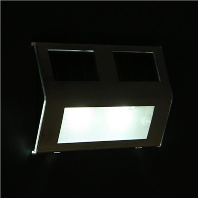Светильник уличный накладной, 14 х 2.5 x 9,5 см, IP44, солн. батарея, 2 led, белый