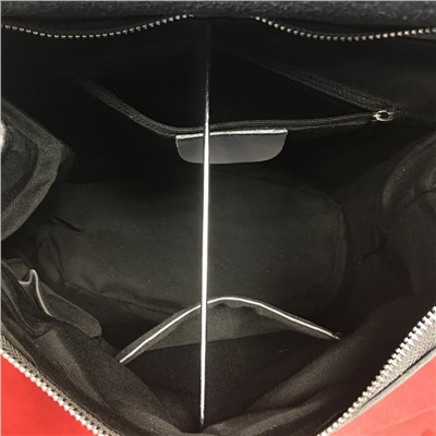 Стильная сумка-рюкзак Drummer формата А4 из прочной качественной натуральной кожи цвета каштана.