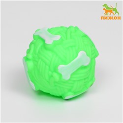 Игрушка пищащая "Клубок с косточками" для собак, 8 см, зелёная