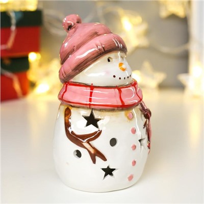 Сувенир керамика свет "Снеговик в розовой вязаной шапке и шарфе" 13,5х8х8,3 см