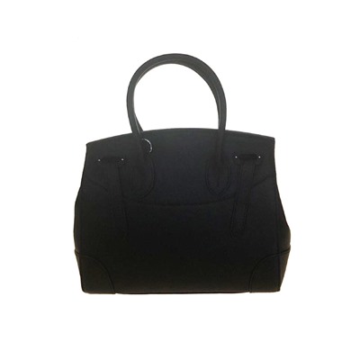 Эффектная женская сумочка Ralph_Find из плотной натуральной кожи черного цвета.