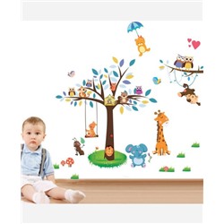 Наклейка интерьерная "Звери на дереве и лужайке, мишка на зонте и кенгуру на качелях" 904716