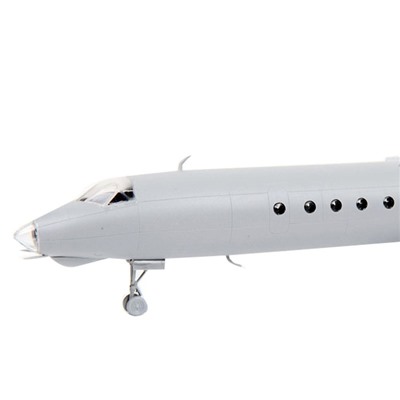 Сборная модель «Пассажирский авиалайнер Ту-134 А/Б-3»