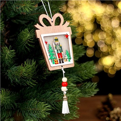 Новогодний декор с подсветкой «Щелкунчик и подарок» 8,5 × 1 × 11см