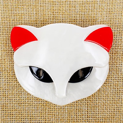 Брошь LUX maxi французский пластик "Перламутровая белая кошка"