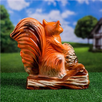 Садовая фигура "Белочка с шишкой", оранжевая, 30х15х34 см