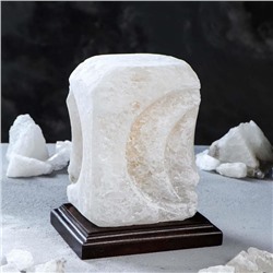 Соляная лампа "Луна", цельный кристалл, 18 см, 2-3 кг
