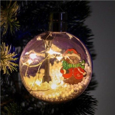 Новогодний шар с деревянной фигуркой и подсветкой «Мишка» 10х10 см
