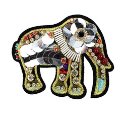 Брошь "Слон"с декором из бисера, кристаллов