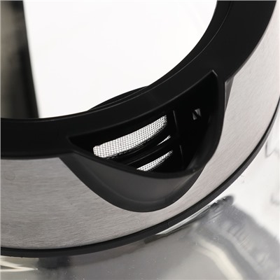 Чайник электрический Centek CT-0060, 2200 Вт, 1,7 л, серебристый / чёрный