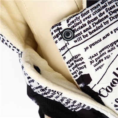 Куртка для собак "Газета", размер S (ДС 25, ОШ 28, ОГ 40 см), бело-чёрная
