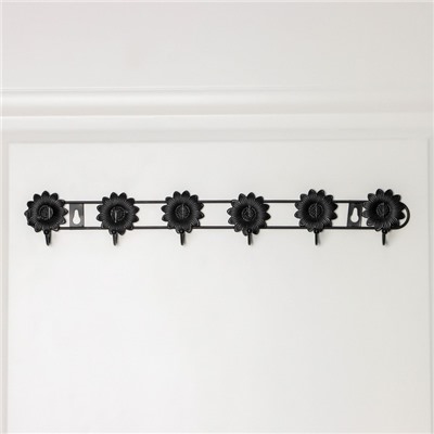 Вешалка настенная Доляна «Ромашки», 6 крючков, 41,5×5,5×3 см, цвет чёрный