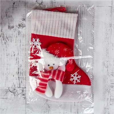 Носок для подарков "Снегопад" Снеговик, 18х26 см, бело-красный