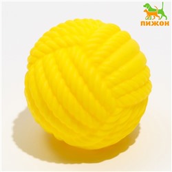 Игрушка для собак пищащая "Клубок ниток", 8 см, жёлтая