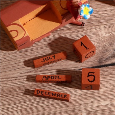 Деревянный календарь с кубиками "Киса с цветком" 12,3х6,5х11 см