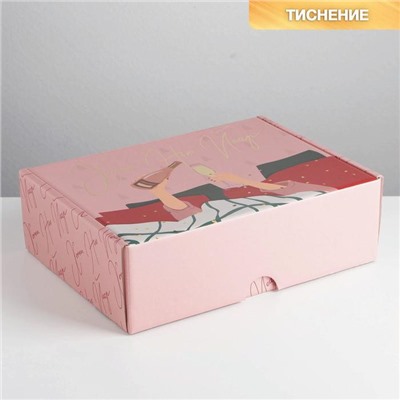 Коробка складная «Happy New Year», 30,7 × 22 × 9,5 см, тиснение