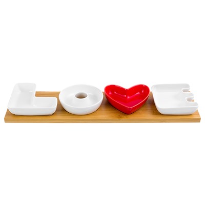 Набор 4 сервировочных блюд 43*11,5*4 см "LOVE - V КРАСНОЕ" на деревянной подставке