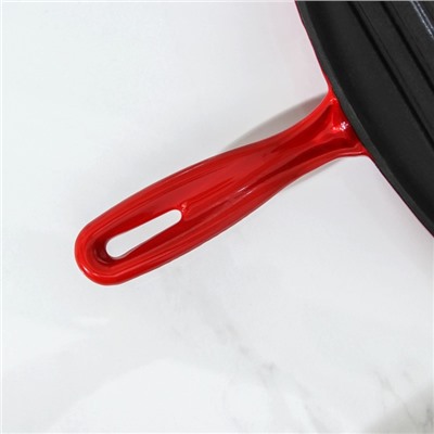 Сковорода-гриль Red, 27×5,5 см, с 2 сливами, пластиковая ручка, цвет красный