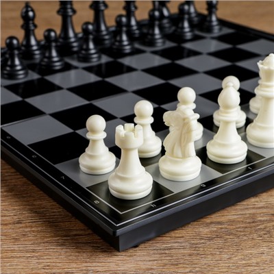 Настольная игра 3 в 1 "Классика": шахматы, шашки, нарды, магнитная доска 32 х 32 см