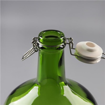 Бутылка стеклянная «GJA. Атами», 3,4 л, с фарфоровой крышкой с бугельным замком, цвет зелёный