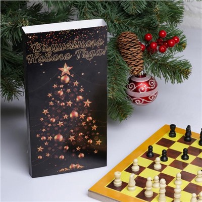 Шахматы "С Новым годом", дерево,  24х24 см