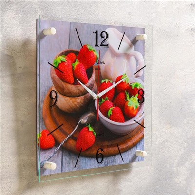 Часы настенные, серия: Кухня, "Клубничное счастье", 35х35  см, микс